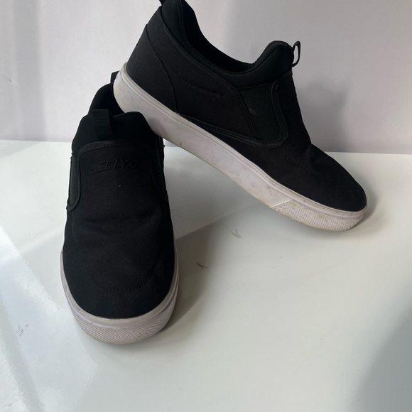Heelys Black and White slip on Sneakers Big Kid Size 7 - Picture 1 of 14